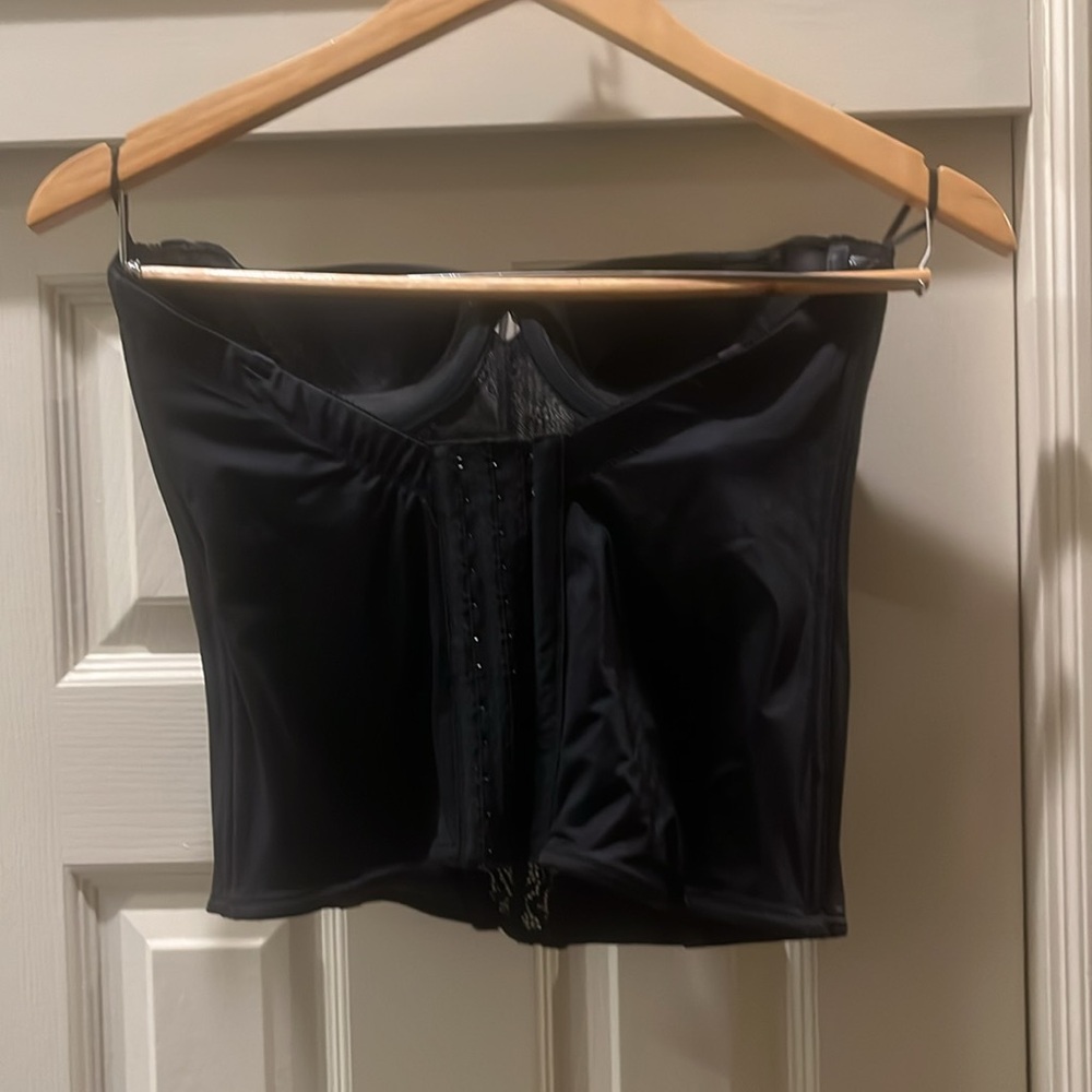 Bustier - Picture 4 of 6